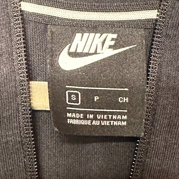 Nike Women's Black Zip Up - Picture 2 of 3